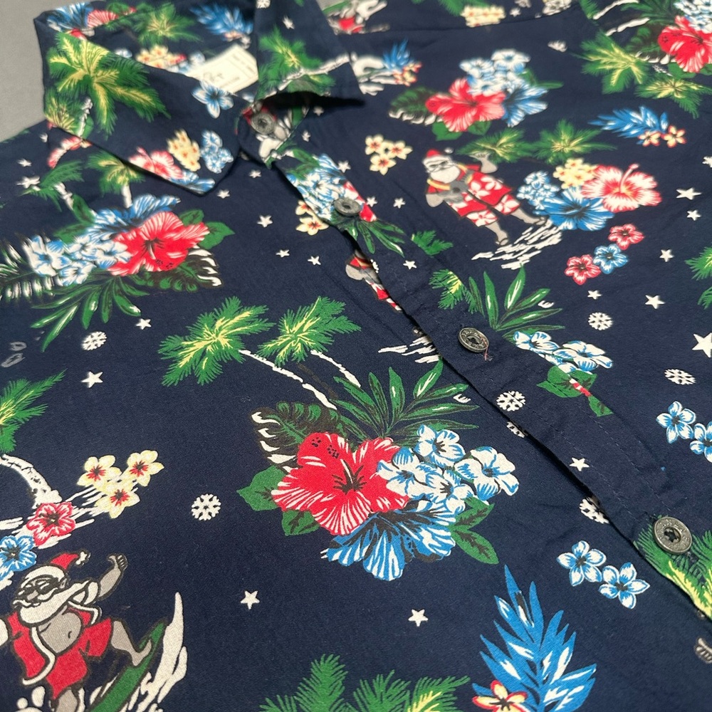 Free Planet Navy Floral Christmas Print Hawaiian Shirt